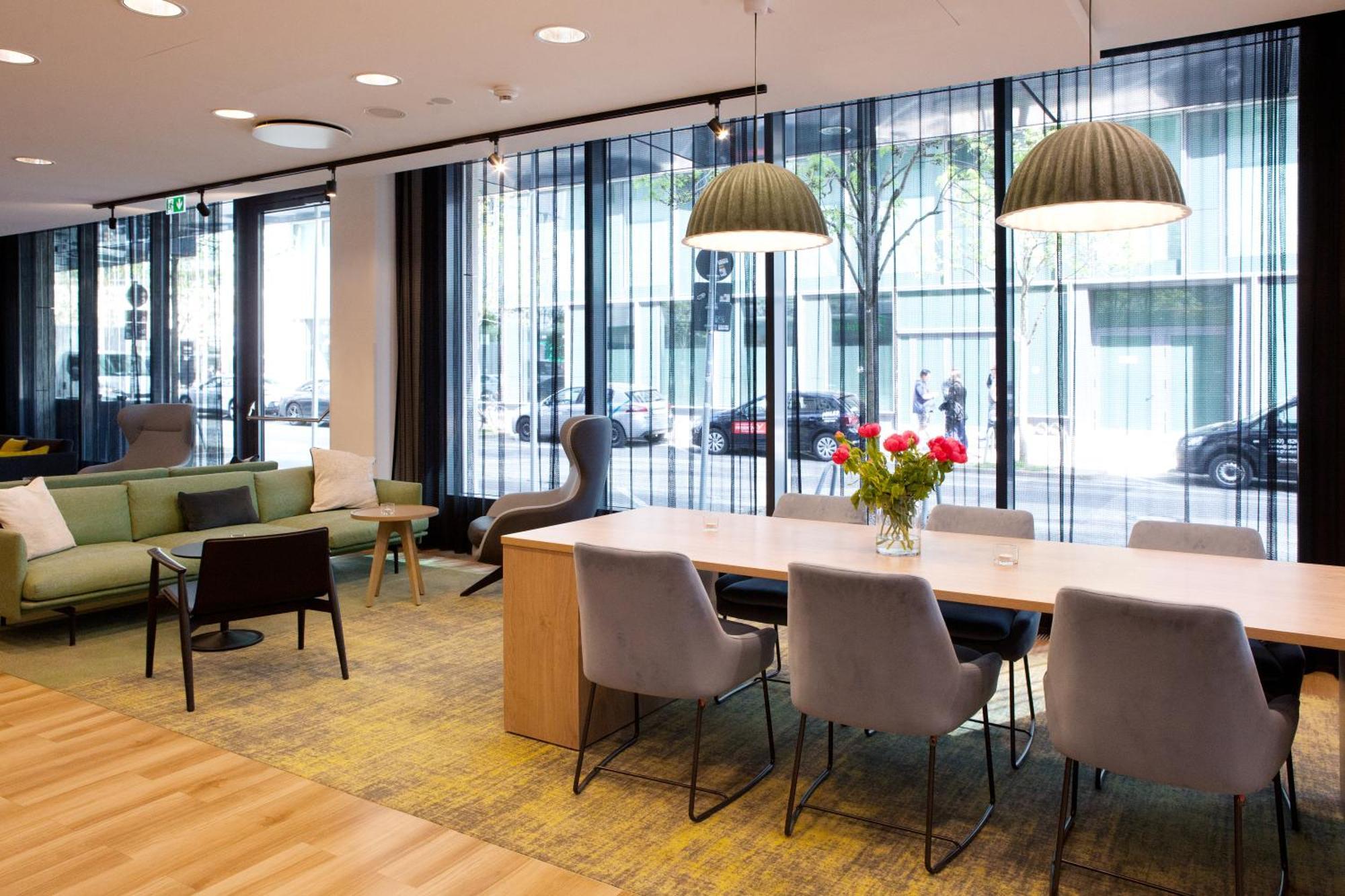 East Side By Ihg Отель